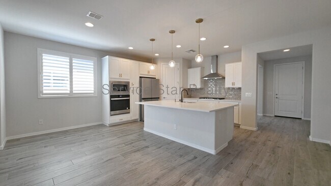 Building Photo - 32611 N 20th Dr