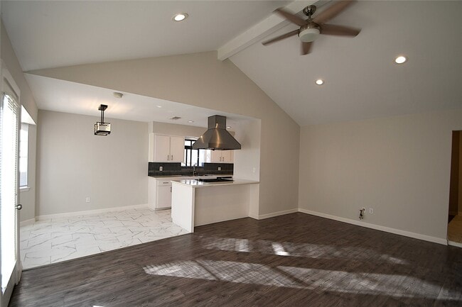 Foto del edificio - 9243 Friendship Rd