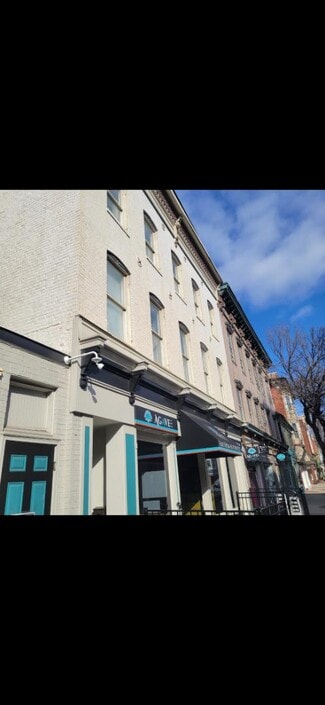 Building Photo - 137 N Market St