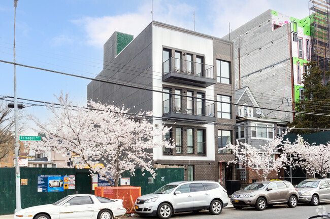 Foto del edificio - 3405 Farragut Rd