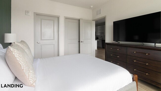 Foto del edificio - 7311 Baymeadows Way