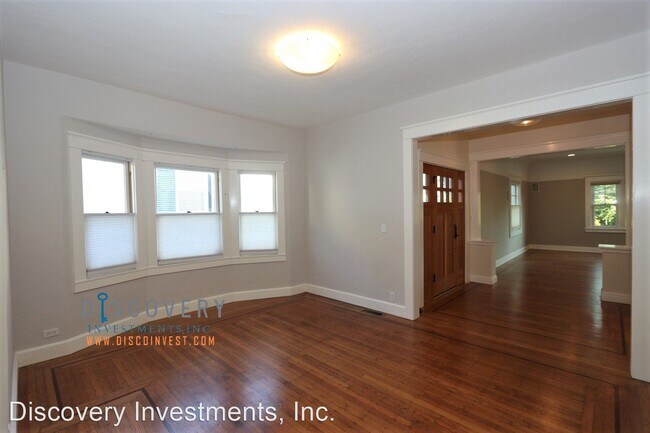 Building Photo - 3 br, 2 bath House - 1627 62nd St.
