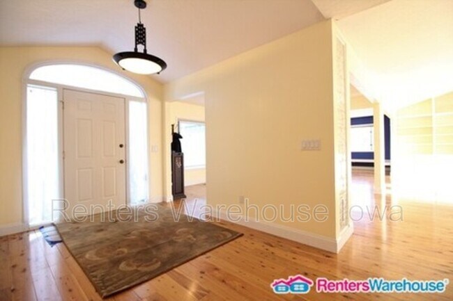 Foto del edificio - 4805 Westbrooke Pl