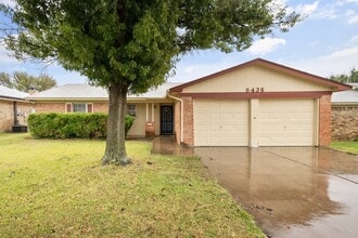 Building Photo - 6436 Ridglea Dr