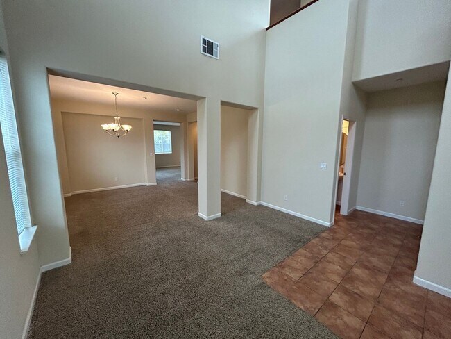 Building Photo - Brighton Station Beauty, 3 Bedroom. 2.5 Ba...