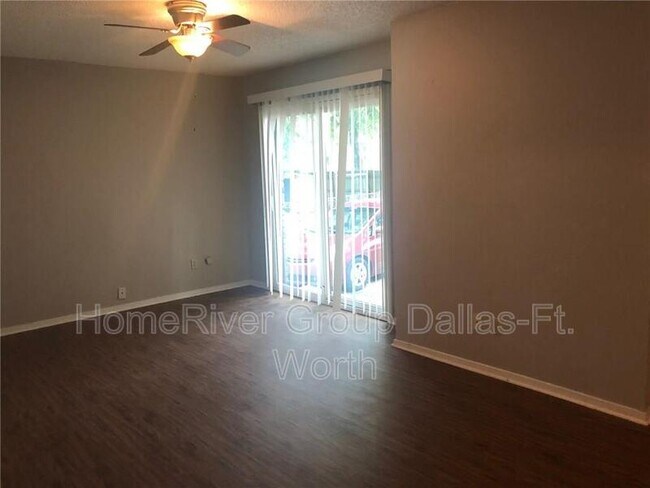 Building Photo - 500 Bedford Dr