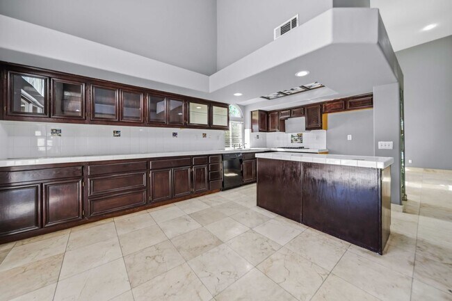 Foto del edificio - 5642 Lighthouse Ln
