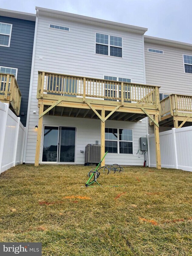 3707 Allington Ct, Fredericksburg, VA 22408 Townhome Rentals in