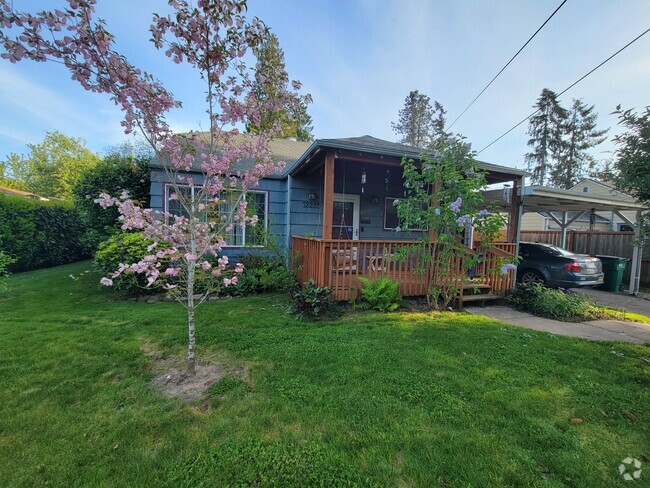 Building Photo - 13220 SW Hazel St