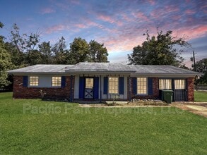 Building Photo - 5151 Newbury Ln