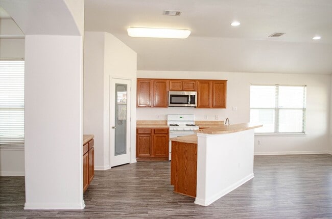 Building Photo - 1108 Delia Chappa Ln