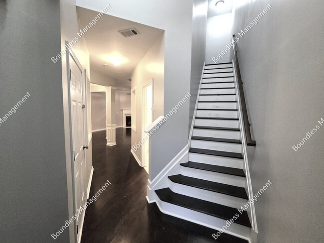 Foto del edificio - 2014 Ellison Way NW