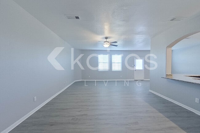 Building Photo - 5611 Littoral Rd