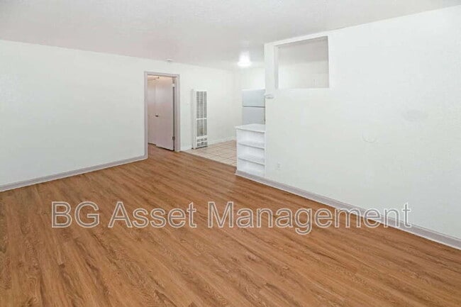 Photo - 728 Darina Ave Apartment