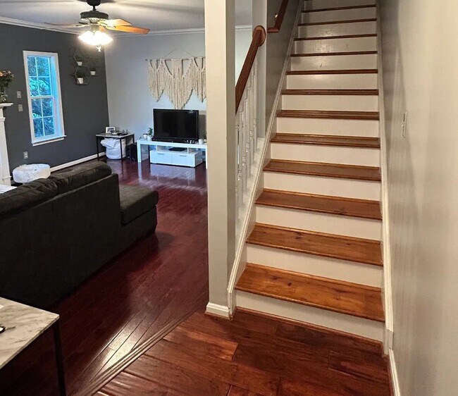 Foto del edificio - 13015 Skyview Ln