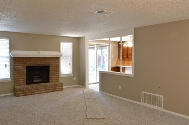 Building Photo - 1054 Cumberland Mansion