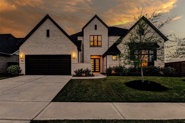 Building Photo - 7606 Redwoods Frst Dr