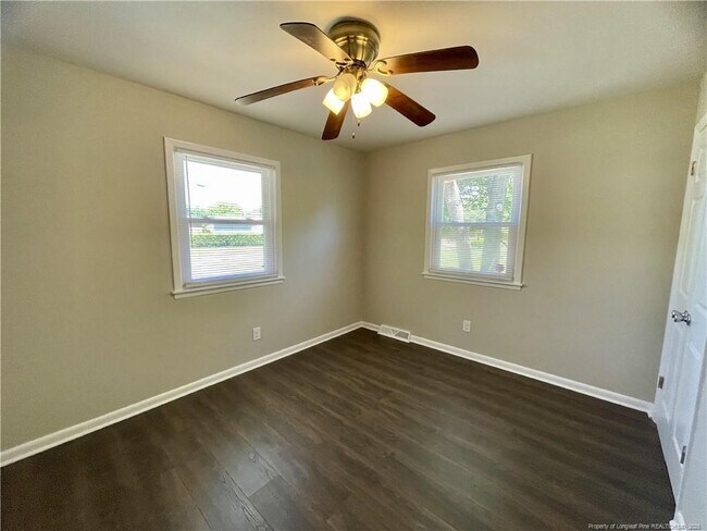 Foto del edificio - 6005 Blairmore Pl