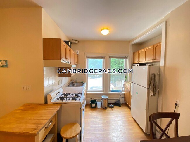 Foto del edificio - 28 Cogswell Ave