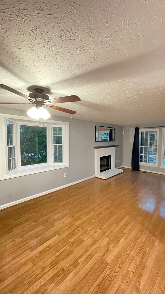 Foto del edificio - 8559 Wheatfield Way