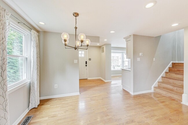 Building Photo - 9075 Loreleigh Way