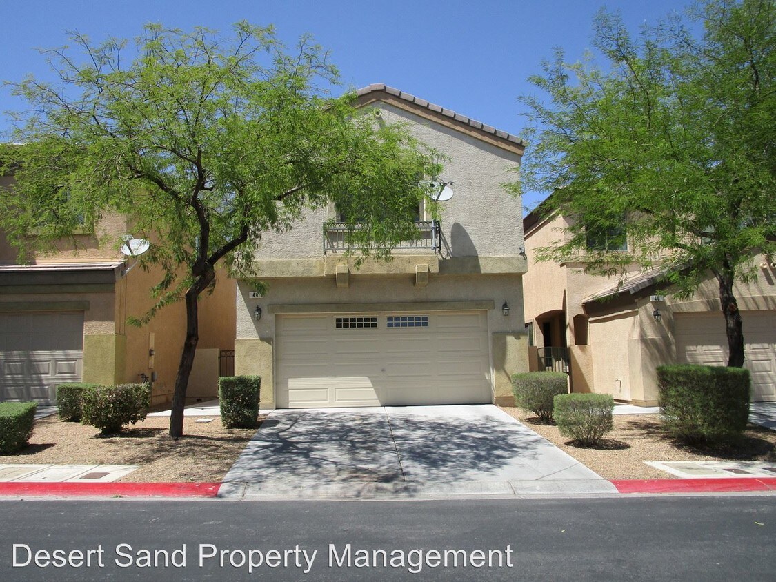 Primary Photo - 3 br, 2.5 bath House - 44 Yellow Flame Ave.