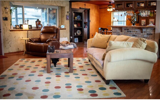 Foto del edificio - 1911 Shadow Bend Dr