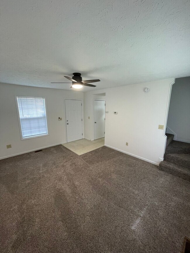 Foto del edificio - 3616-3618 Thornhill-STEWARDSHIP