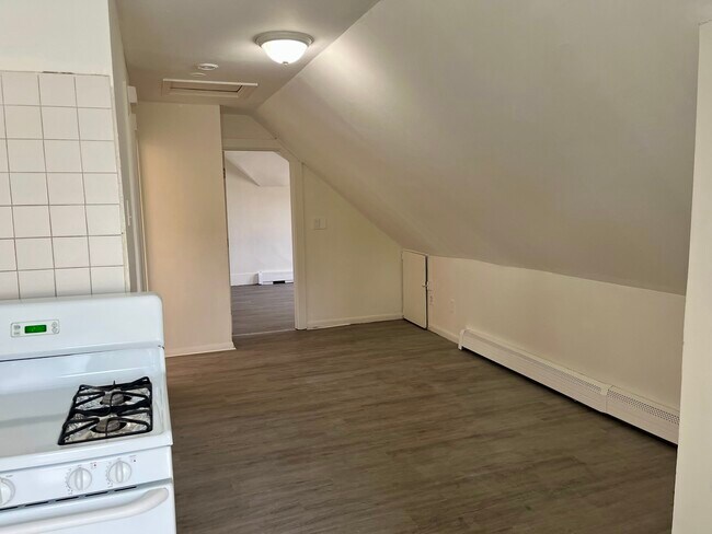 Building Photo - 2449-2451-2451 North Ave