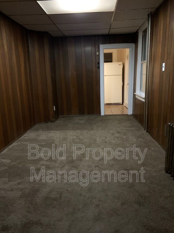 Building Photo - 830 Buttonwood St