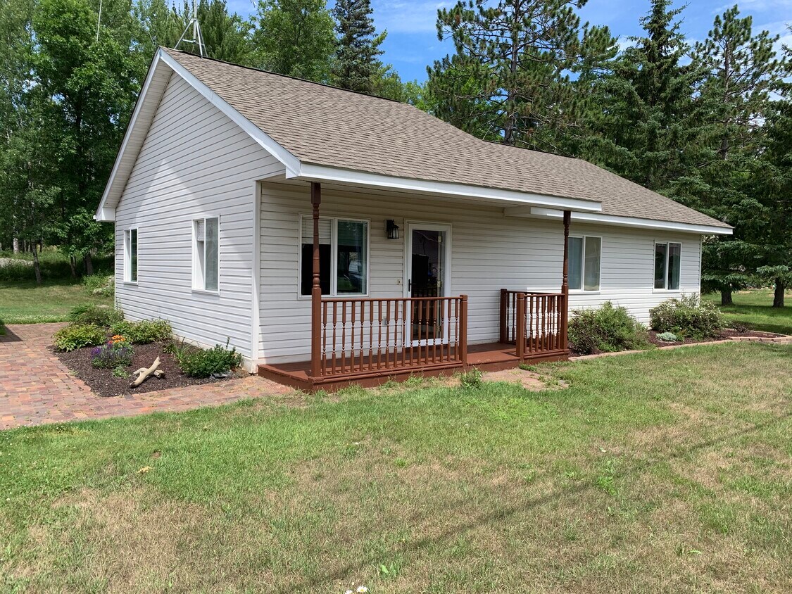24 Dalles Ave, Carlton, MN 55718 House Rental in Carlton, MN