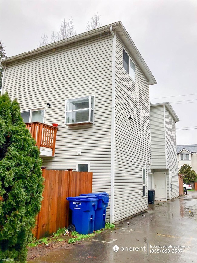 Foto del edificio - 2811 NE 115th St