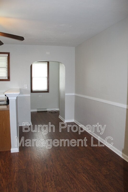 Building Photo - 649 Orchard St