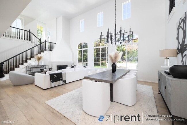 Building Photo - 5 br, 5 bath House - 7542 Circulo Sequoia,...