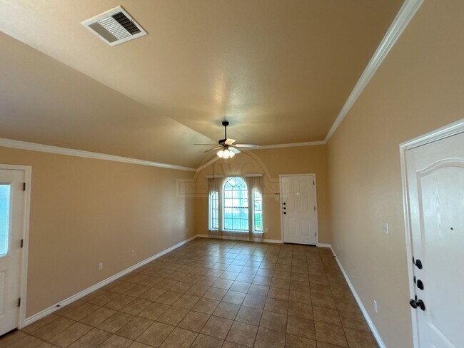 Foto del edificio - 4905 Autumn Valley Dr