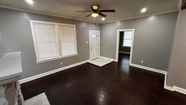 Building Photo - 3244 Spottswood Ave