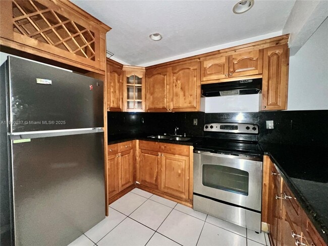 Foto del edificio - 6095 W 19th Ave