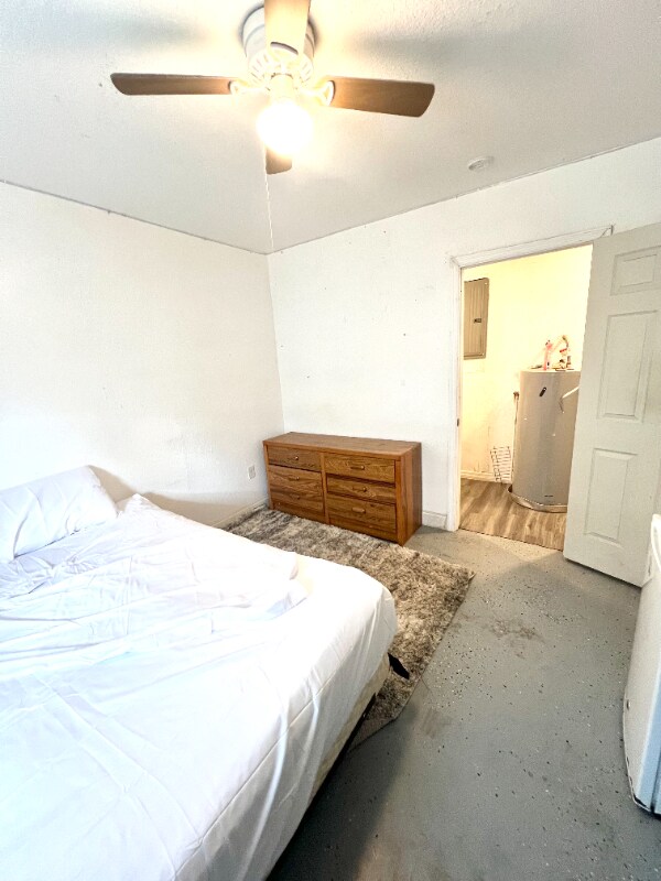 Building Photo - 12116 Lamont Dr