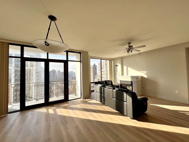 Foto del edificio - 233 E 13th St