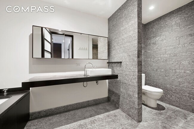 Foto del edificio - 20 Pine St