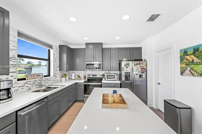 Building Photo - 4518 E Aqua Bella Ln