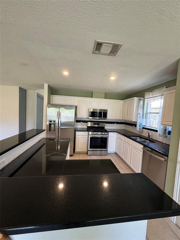 Foto del edificio - 8312 Dulac Dr