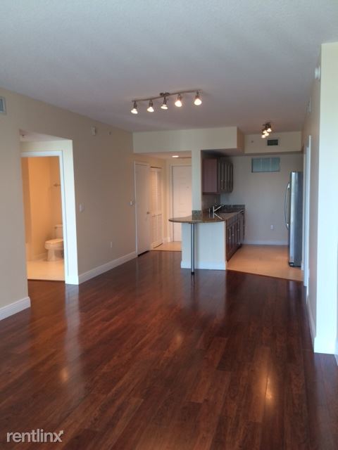 Building Photo - 7280 SW 90th St