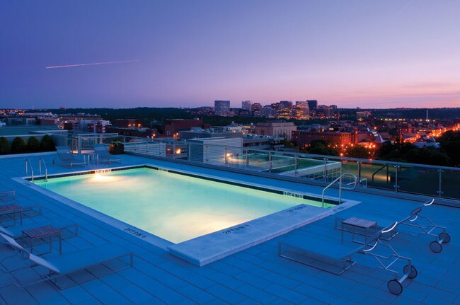 Building Photo - 1225 25th St NW