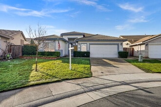 Building Photo - 9942 Valderama Way