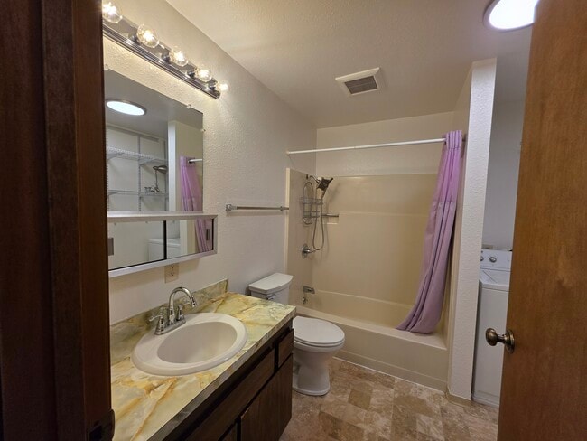 Building Photo - 4025 Delta Dr