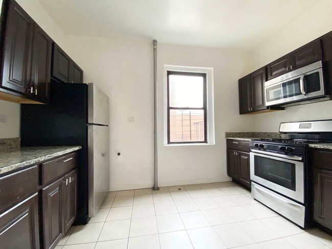 Foto del edificio - 4848 Broadway