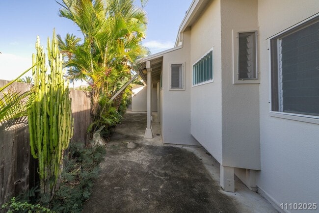 Foto del edificio - 1BR in Kailua – $3,000 (Utilities Included...