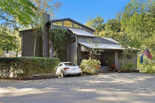 Building Photo - 188 Ferdon Ave