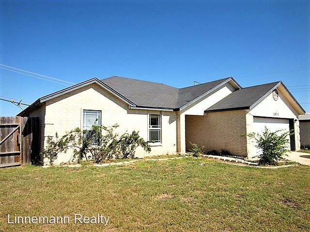 Primary Photo - 3 br, 2 bath House - 2803 Thoroughbred Drive